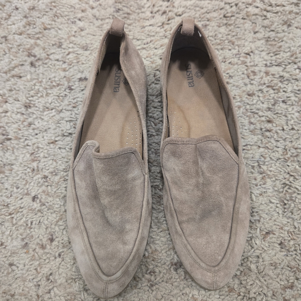 Susina Women's Tan Loafers Size 7.5